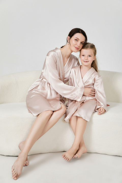 22 Momme Luxury Mulberry Silk Matching Pajamas Set For Mother and Daughter
