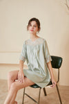 Loose Lace Charm Silk Nightgown